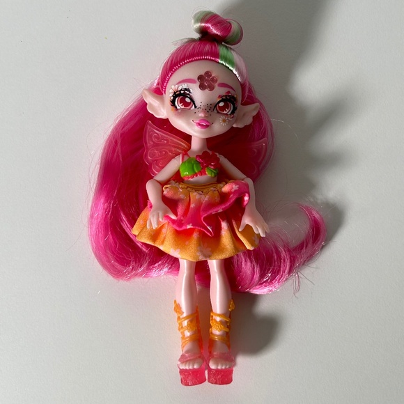 Magic Mixies Faye The Fairy Pixling Doll (DSV) - Picture 1 of 6